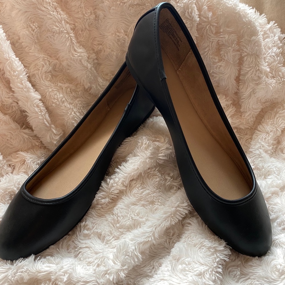 Women’s Universal Thread Faux Leather Ballet Flats